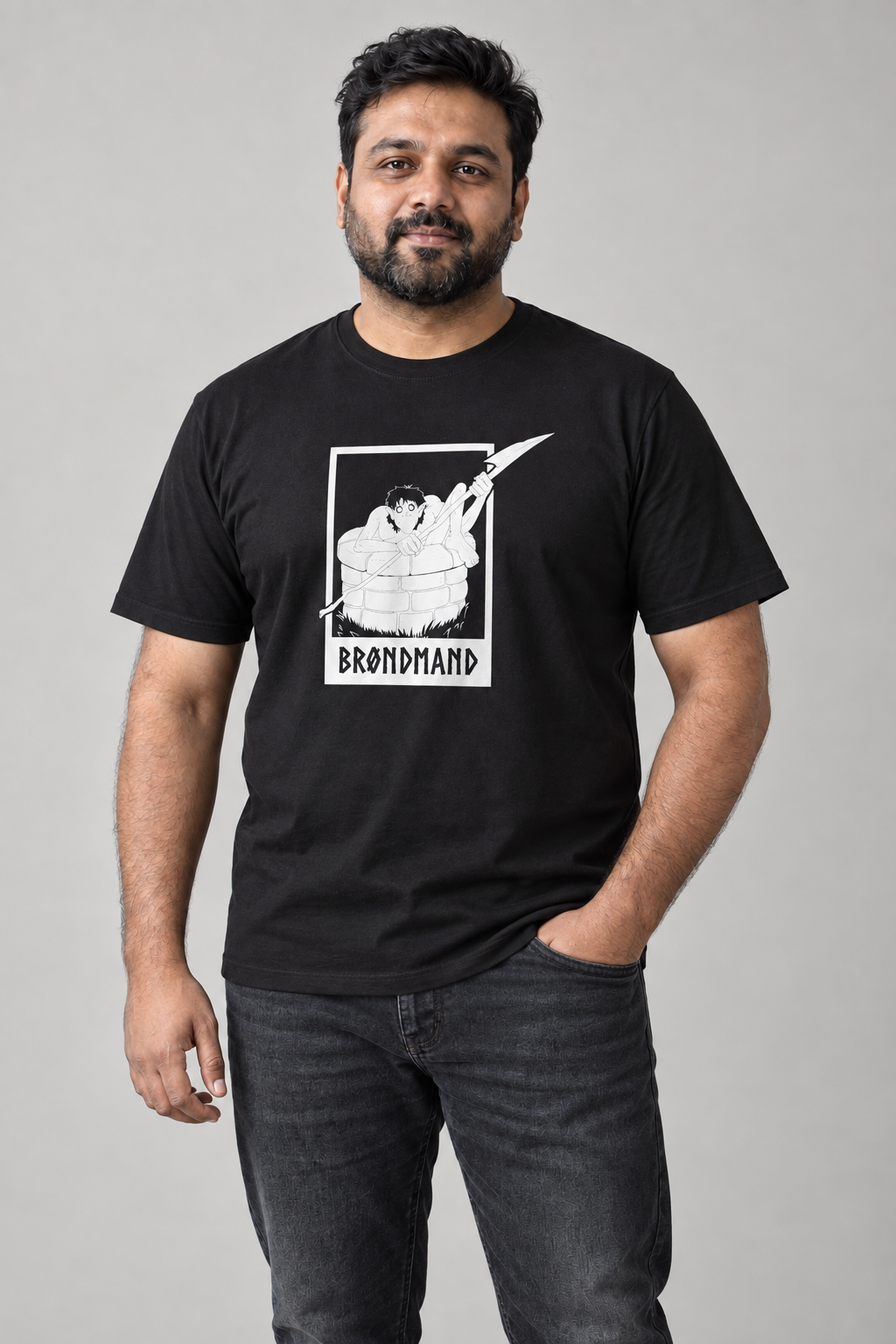 AI-genereret stylingbillede med Ravi i Brøndmand unisex T-shirt med tryk